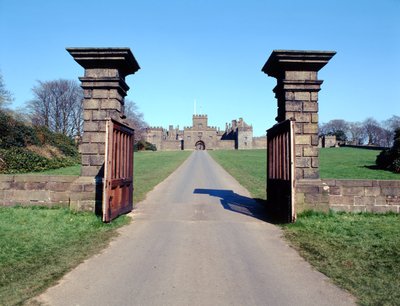 Vista del vialetto da English School